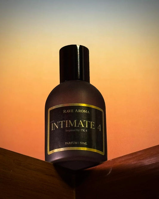 Intimate 4 (Thomas Kosmala No 4)